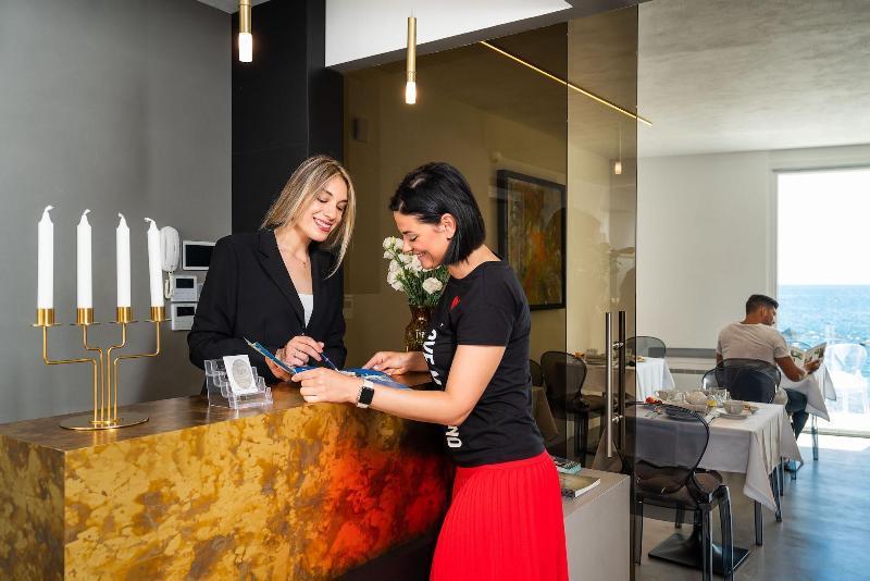 Re Dionisio Luxury Suites Syracuse Ngoại thất bức ảnh