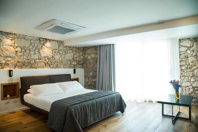 Re Dionisio Luxury Suites Syracuse Ngoại thất bức ảnh