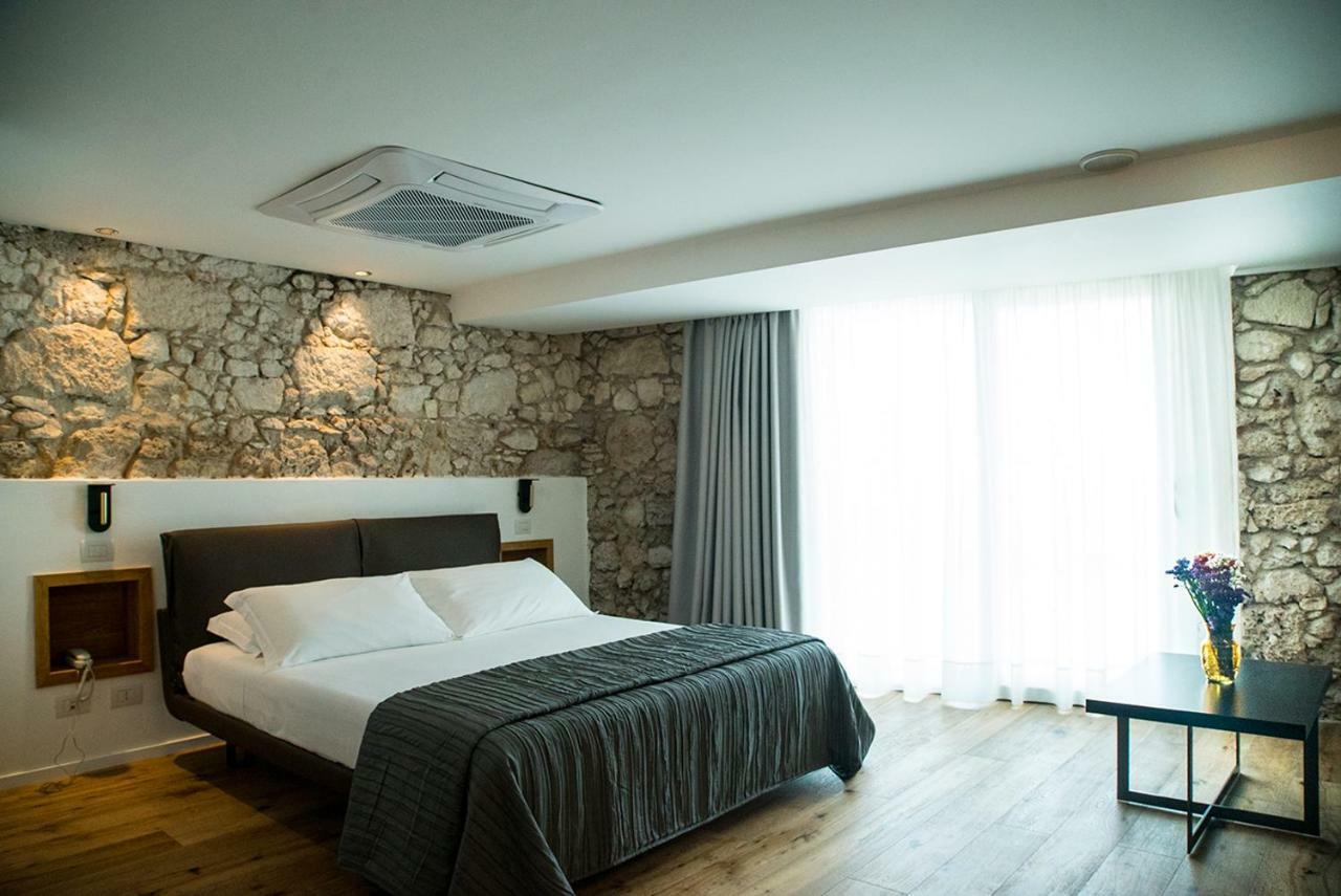 Re Dionisio Luxury Suites Syracuse Ngoại thất bức ảnh